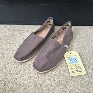 Toms, size 7.5